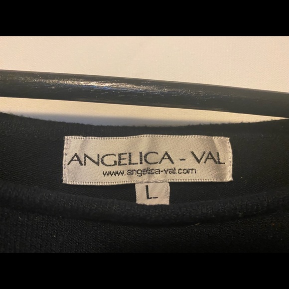Angelica Val authentic size large top - Picture 2 of 4